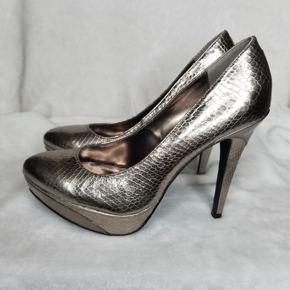 Unlisted Stiletto Pumps - Picture 2 of 8